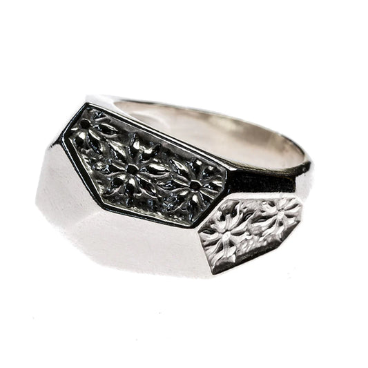 Ring, Tallinn | Fotografiska Shop